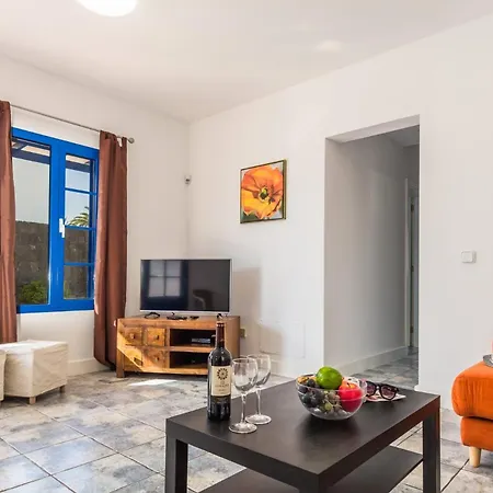 Awesome Puerto Del Carmen - 3 Bedrooms - Holanda Grande - Short Walk To - Pool Table Puerto del Carmen (Lanzarote)