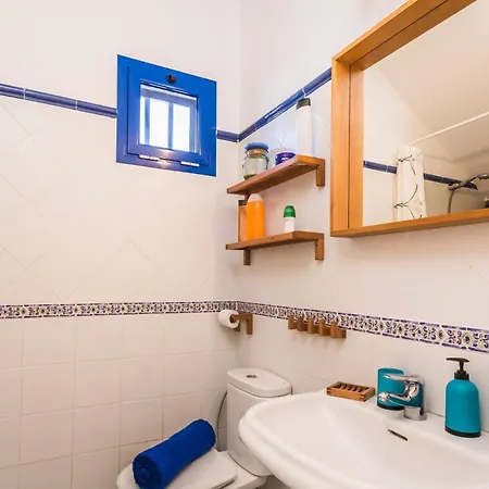 Awesome Puerto Del Carmen - 3 Bedrooms - Holanda Grande - Short Walk To - Pool Table פוארטו דל כרמן