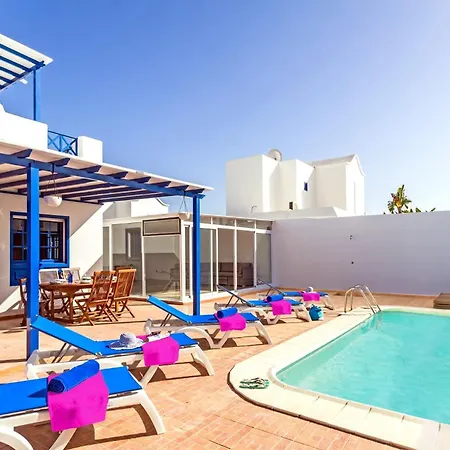 Awesome Puerto Del Carmen - 3 Bedrooms - Holanda Grande - Short Walk To - Pool Table וילה *